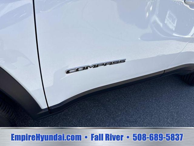 2023 Jeep Compass Latitude Lux FWD