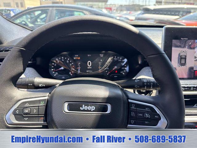 2023 Jeep Compass Latitude Lux FWD