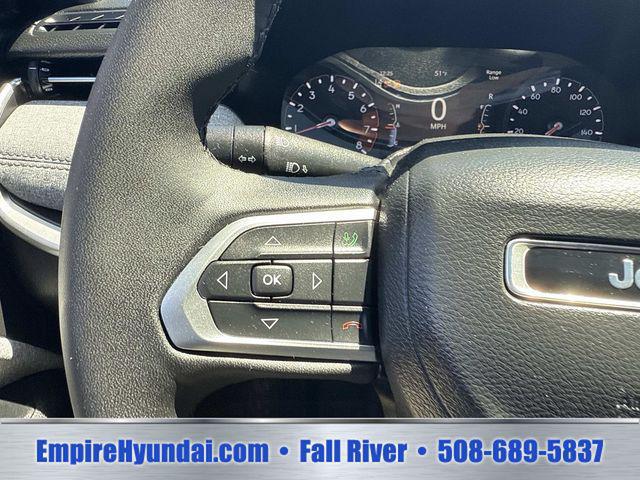 2023 Jeep Compass Latitude Lux FWD