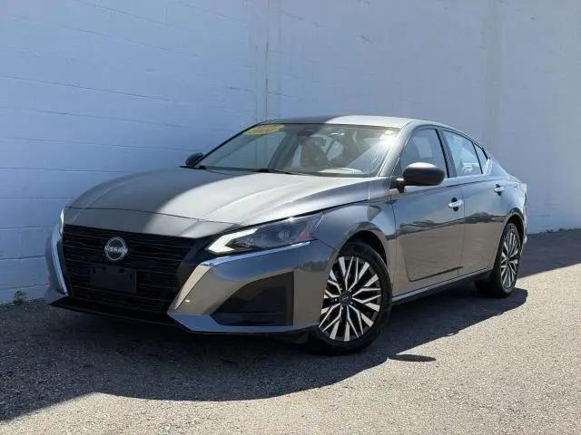 2024 Nissan Altima SV FWD for sale in Charlotte, MI