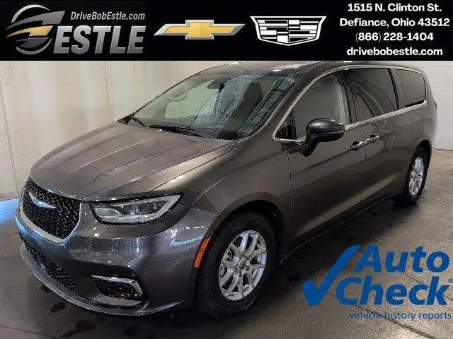 2023 Chrysler Pacifica Touring L for sale in Defiance, OH
