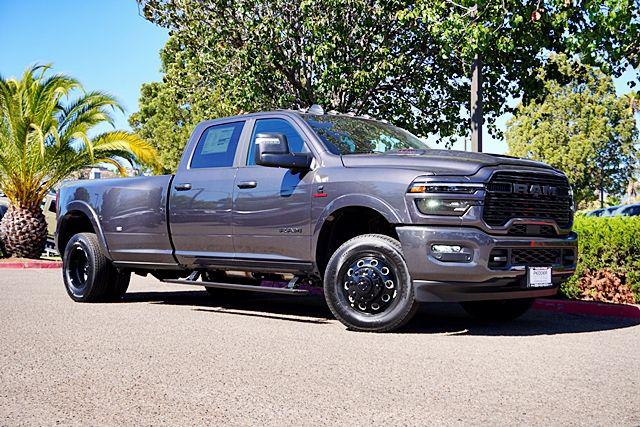 2026 Ram 3500 Limited Crew Cab 4x4 8' Box