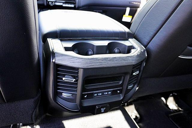 2026 Ram 3500 Limited Crew Cab 4x4 8' Box