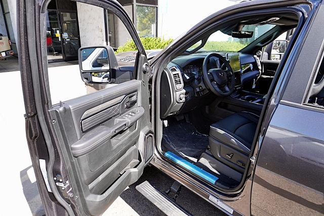 2026 Ram 3500 Limited Crew Cab 4x4 8' Box