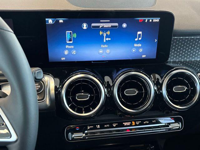 2026 Mercedes-Benz GLB 4MATIC