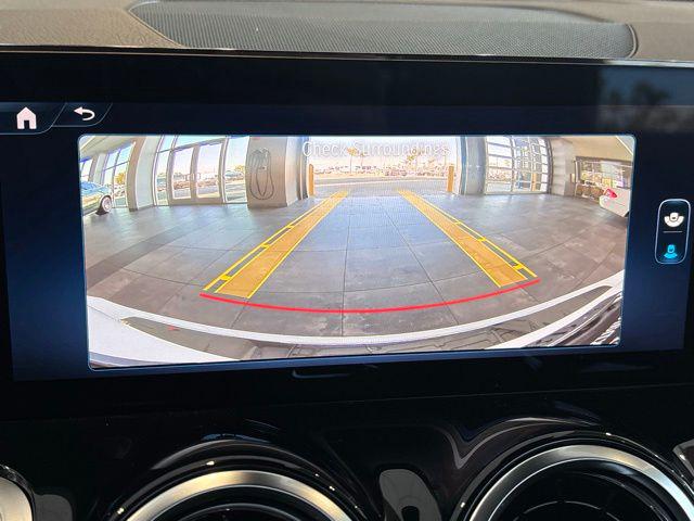 2026 Mercedes-Benz GLB 4MATIC