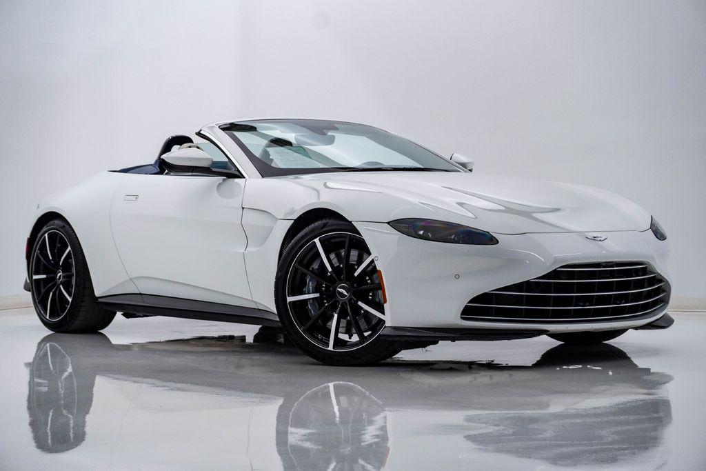 2022 Aston Martin Vantage 4.0 V8 Roadster's photo