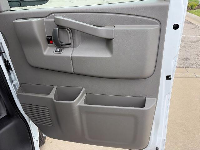 2026 Chevrolet Express Cargo Van 2500 Extended Wheelbase, WT, RWD
