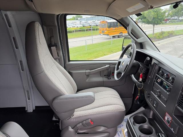 2026 Chevrolet Express Cargo Van 2500 Extended Wheelbase, WT, RWD