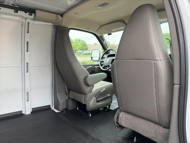 2026 Chevrolet Express Cargo Van 2500 Extended Wheelbase, WT, RWD