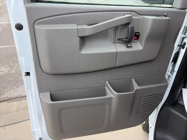 2026 Chevrolet Express Cargo Van 2500 Extended Wheelbase, WT, RWD