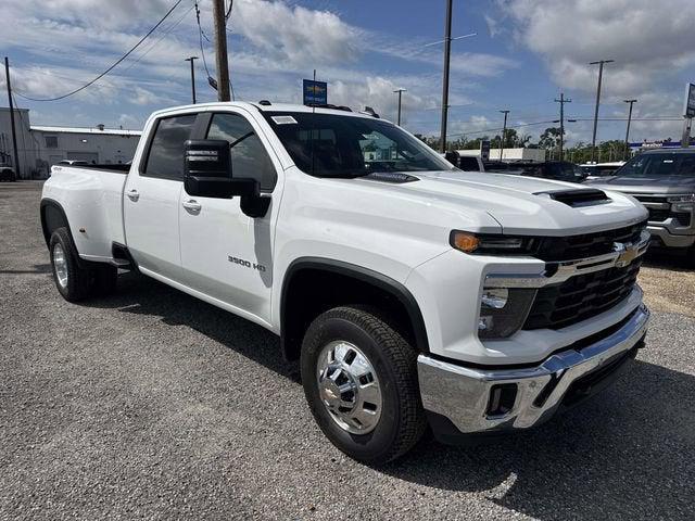 2026 Chevrolet Silverado 3500HD Crew Cab, Long Bed, LT Dual Rear Wheel, RWD for sale in Gonzales, LA