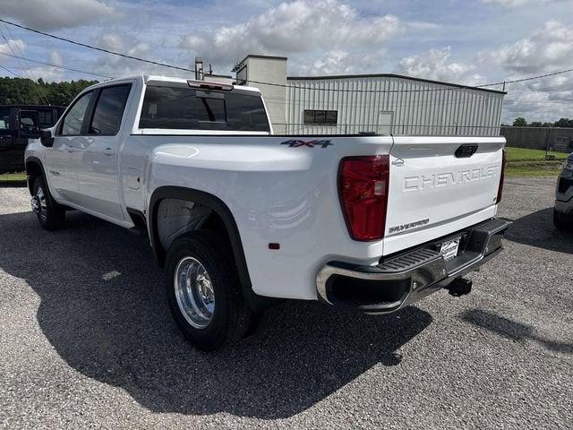 2026 Chevrolet Silverado 3500HD Crew Cab, Long Bed, LT Dual Rear Wheel, RWD