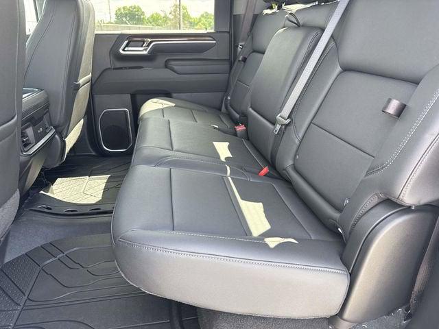 2026 Chevrolet Silverado 3500HD Crew Cab, Long Bed, LT Dual Rear Wheel, RWD