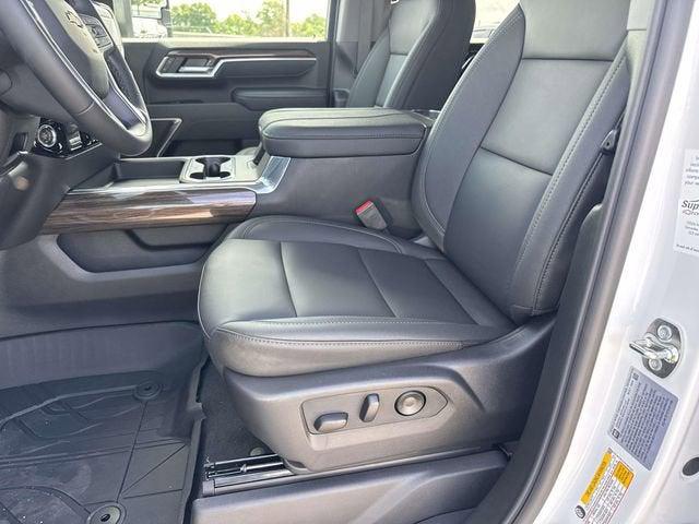 2026 Chevrolet Silverado 3500HD Crew Cab, Long Bed, LT Dual Rear Wheel, RWD