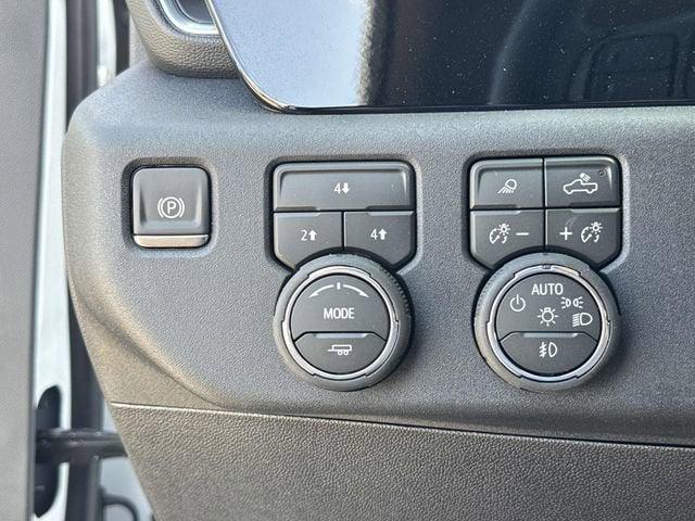 2026 Chevrolet Silverado 3500HD Crew Cab, Long Bed, LT Dual Rear Wheel, RWD