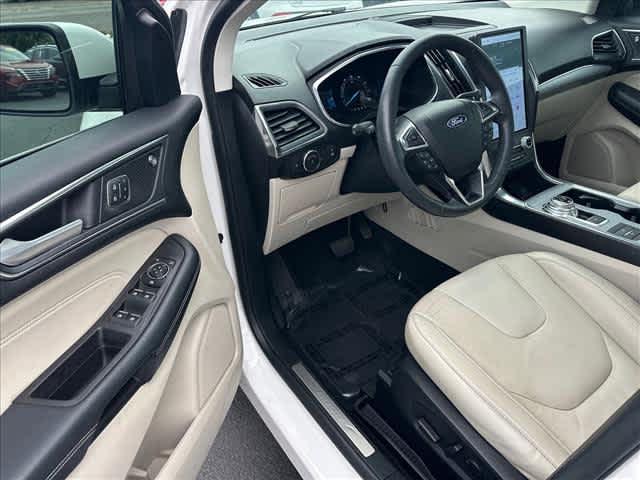 2021 Ford Edge Titanium