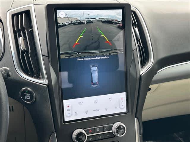 2021 Ford Edge Titanium