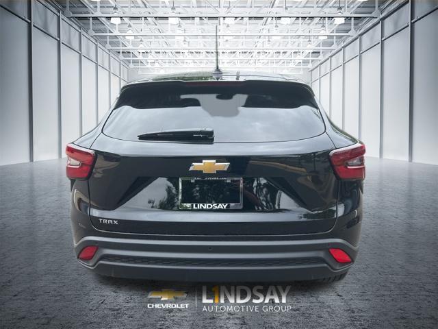2026 Chevrolet Trax FWD LS