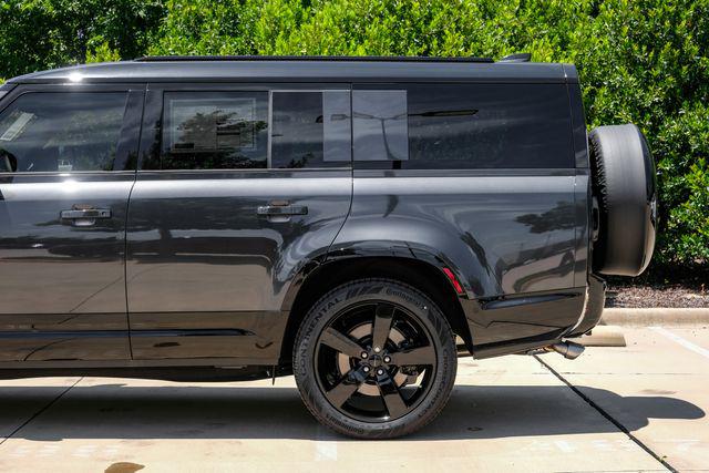 2026 Land Rover Defender P500 V8