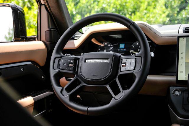 2026 Land Rover Defender P500 V8