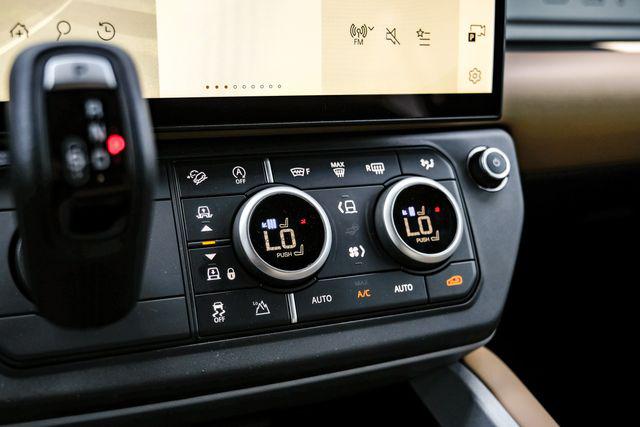 2026 Land Rover Defender P500 V8