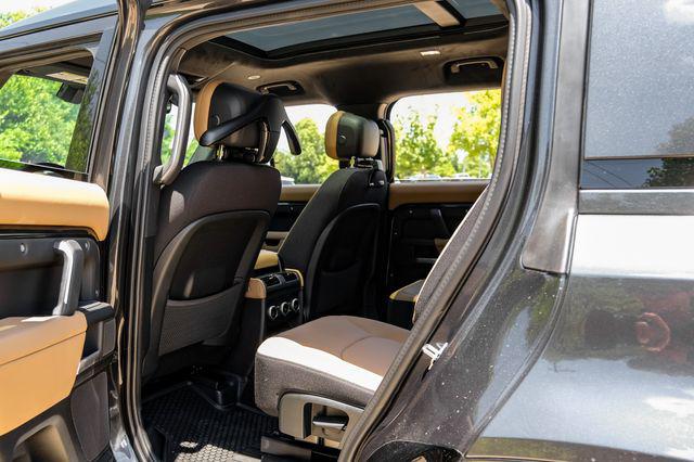 2026 Land Rover Defender P500 V8