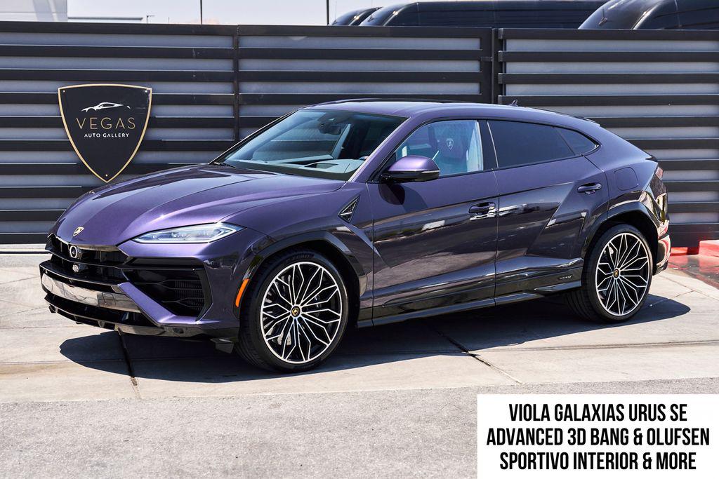 2025 Lamborghini Urus 4.0 V8 PHEV SE's photo