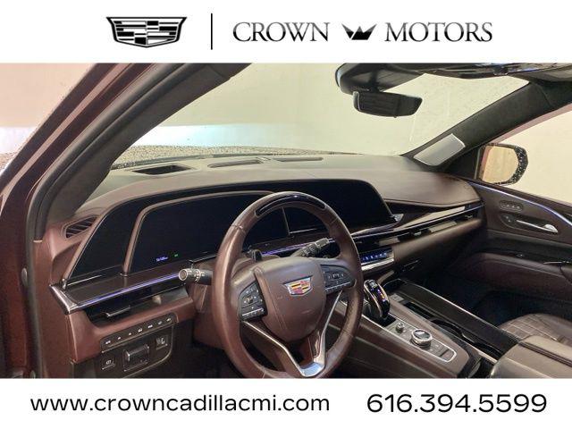 2023 Cadillac Escalade 4WD Sport Platinum