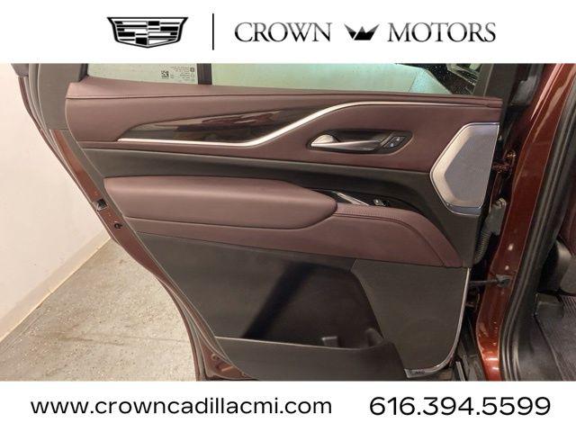 2023 Cadillac Escalade 4WD Sport Platinum