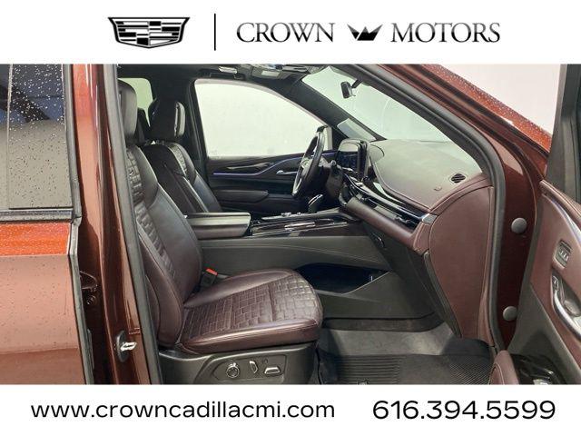 2023 Cadillac Escalade 4WD Sport Platinum