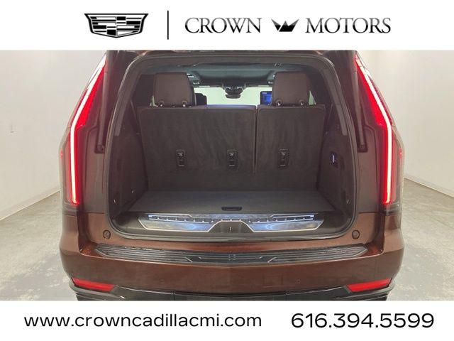2023 Cadillac Escalade 4WD Sport Platinum