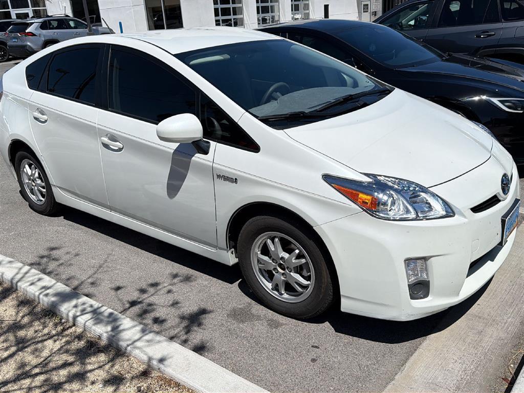 2011 Toyota Prius's photo