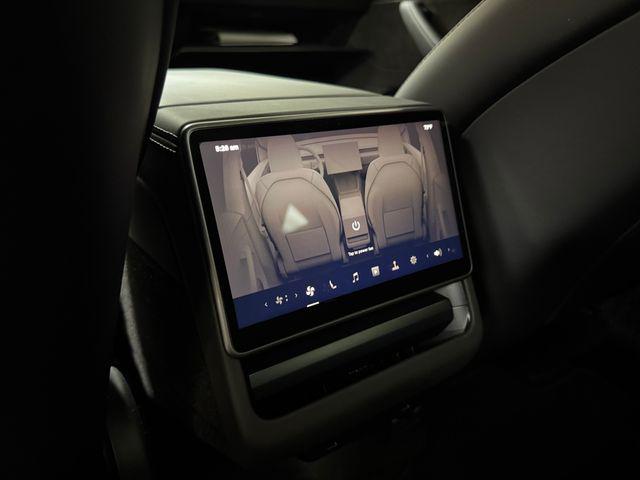 2026 Tesla Model Y Premium Rear-Wheel Drive