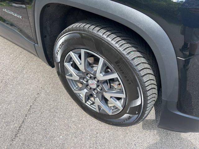 2023 GMC Acadia AWD SLT