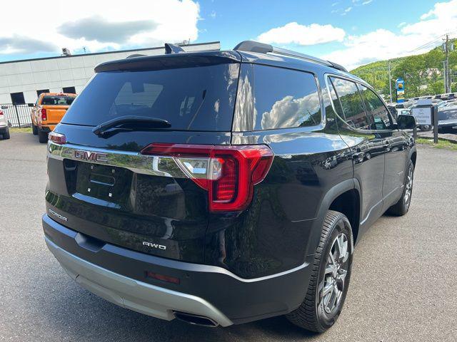 2023 GMC Acadia AWD SLT