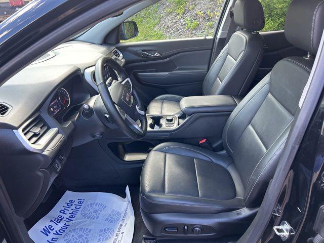 2023 GMC Acadia AWD SLT