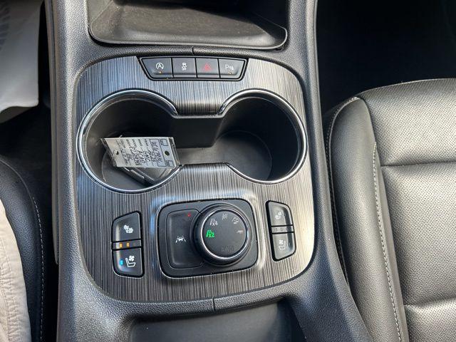 2023 GMC Acadia AWD SLT