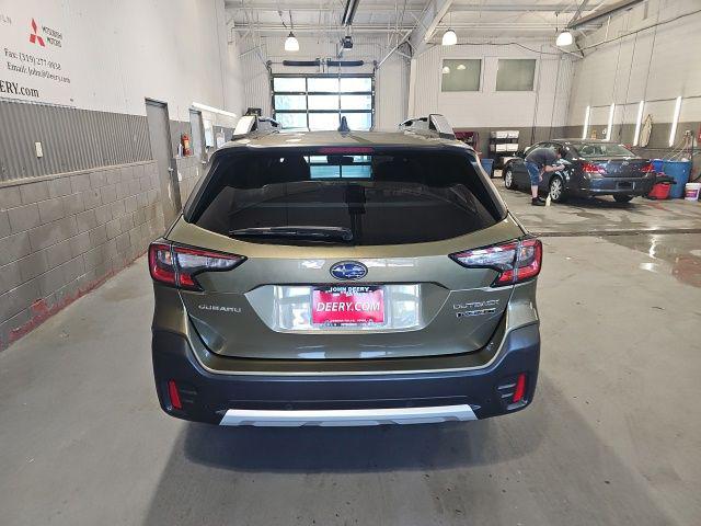 2022 Subaru Outback Touring XT