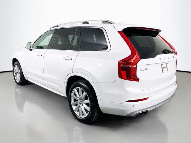 2017 Volvo XC90 T6 Momentum