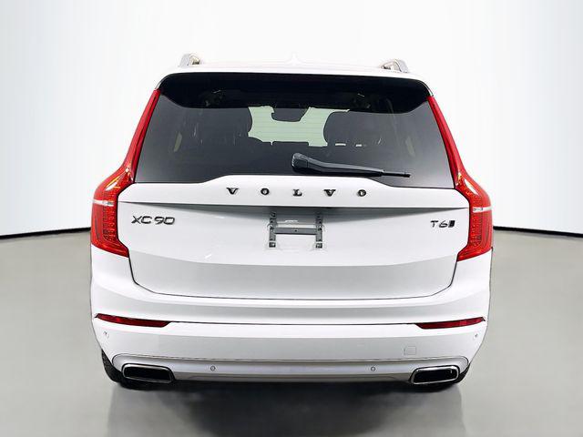 2017 Volvo XC90 T6 Momentum