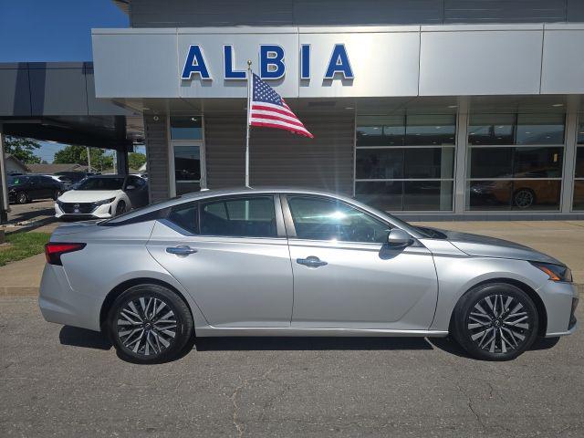 2023 Nissan Altima SV FWD