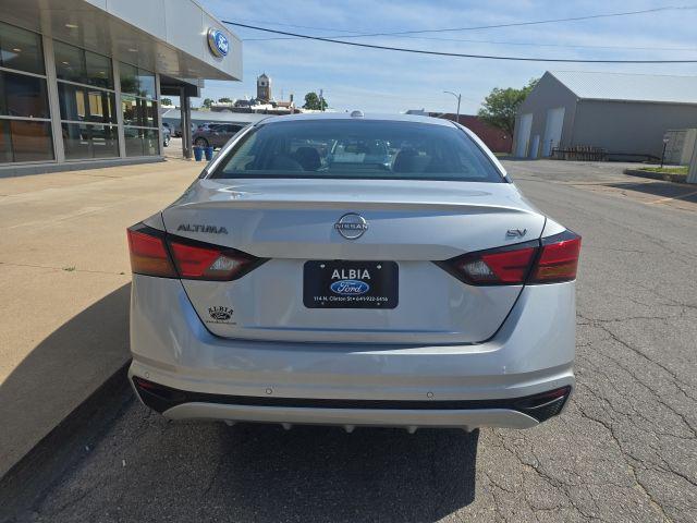 2023 Nissan Altima SV FWD