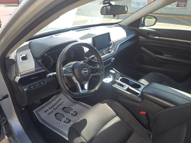 2023 Nissan Altima SV FWD