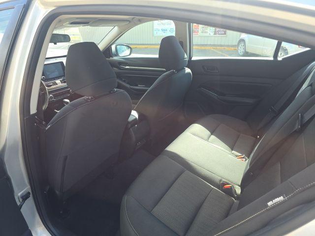 2023 Nissan Altima SV FWD
