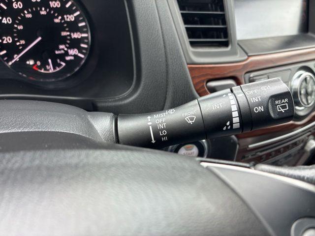 2017 Nissan Pathfinder Platinum
