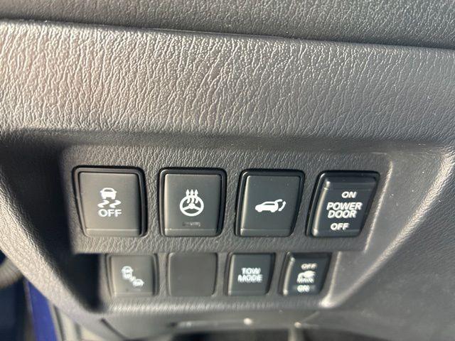 2017 Nissan Pathfinder Platinum