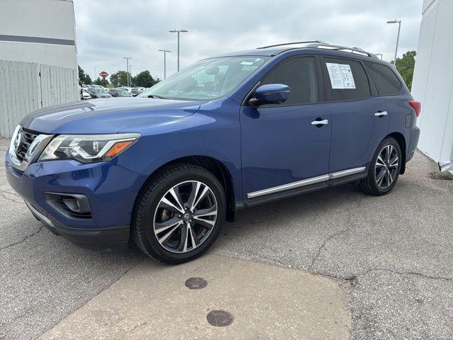 2017 Nissan Pathfinder Platinum