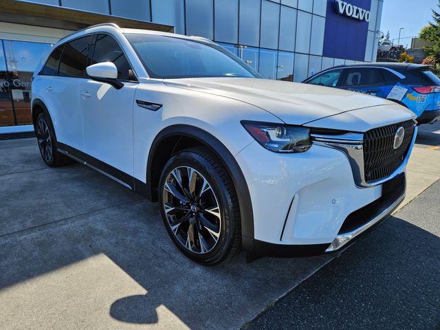 2025 Mazda X-90 Premium Plus Package