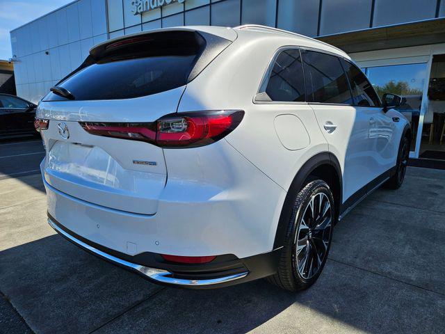 2025 Mazda X-90 Premium Plus Package